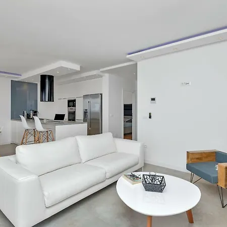 Lägenhet Penthouse Bella Vista